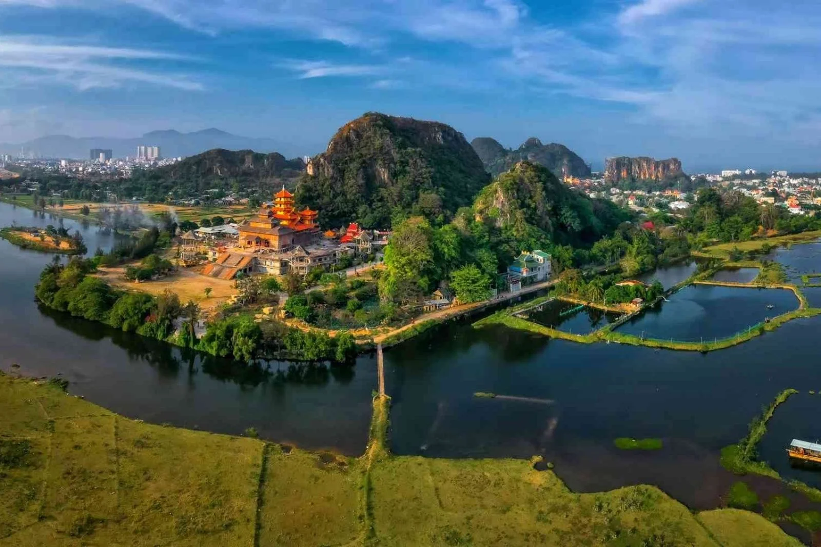 Ngũ Hành Sơn Đà Nẵng – Danh Thắng Núi Đá Và Chùa Linh Thiêng Nổi Tiếng